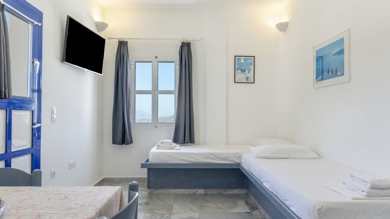 Photo of Bedroom in Ios Town