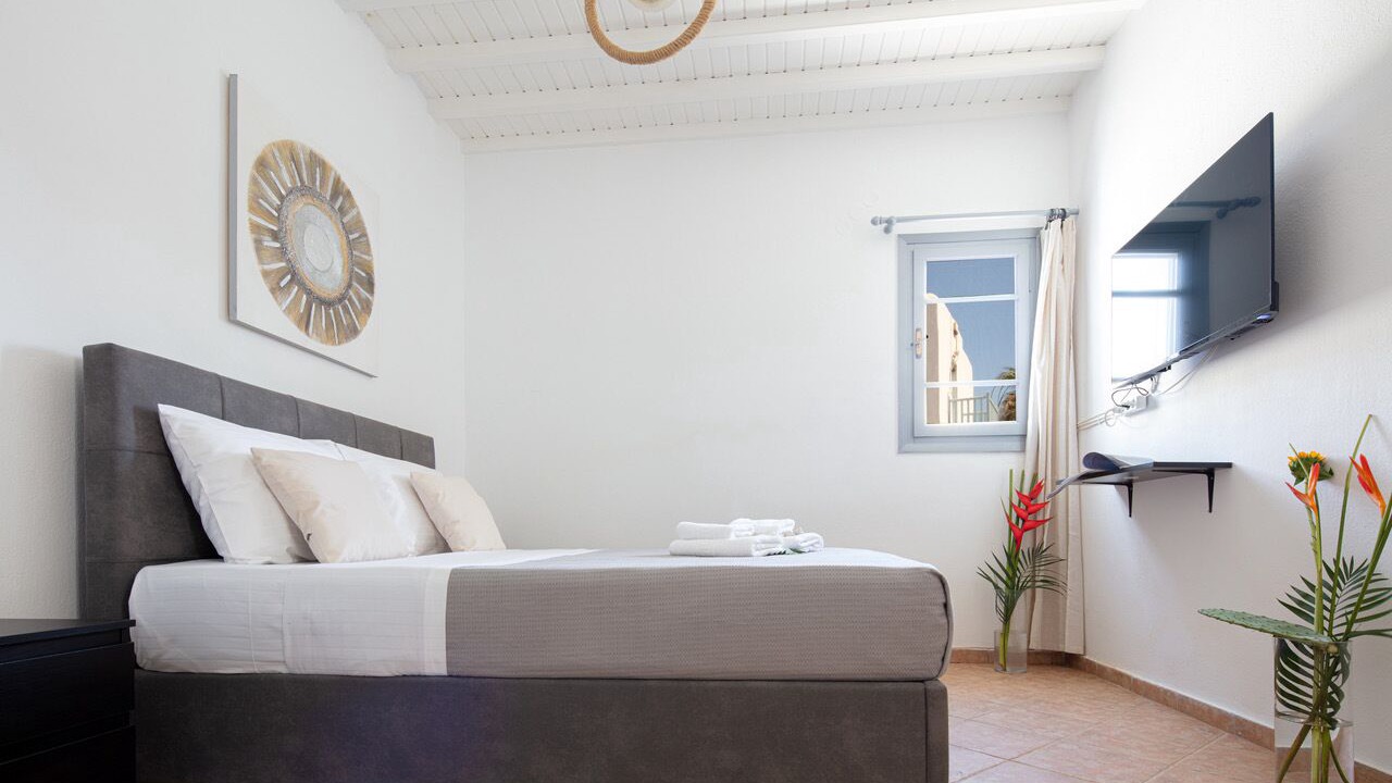 Photo of Bedroom in Ornos