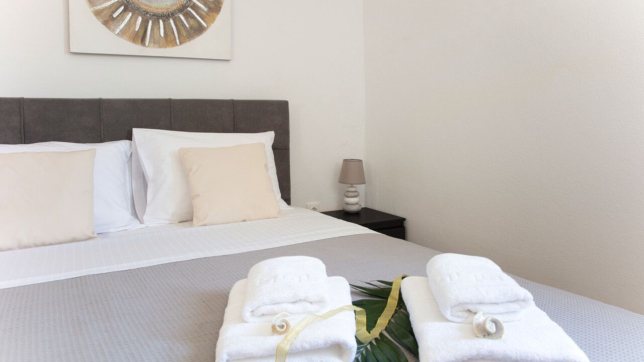 Photo of Bedroom in Ornos