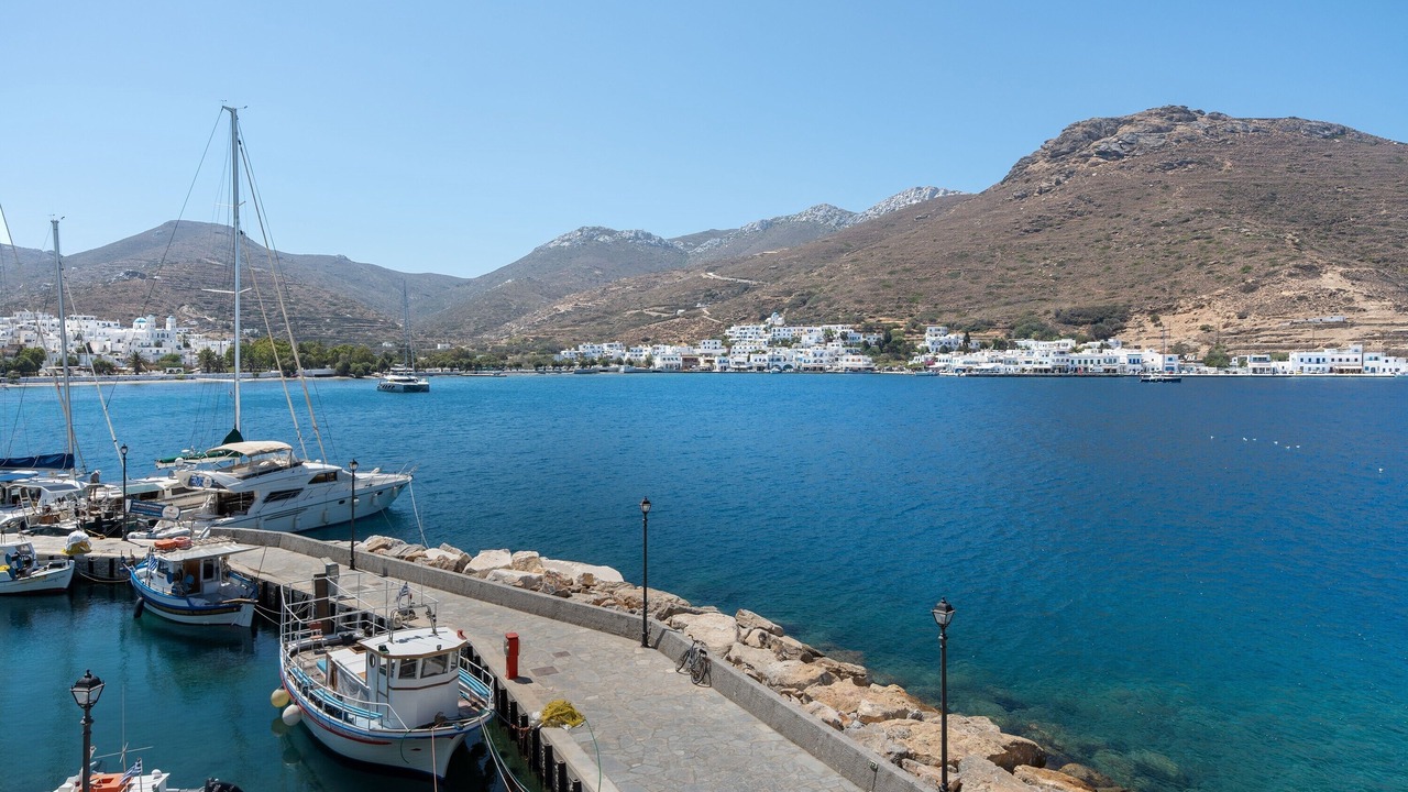 Photo of Others in Katapola