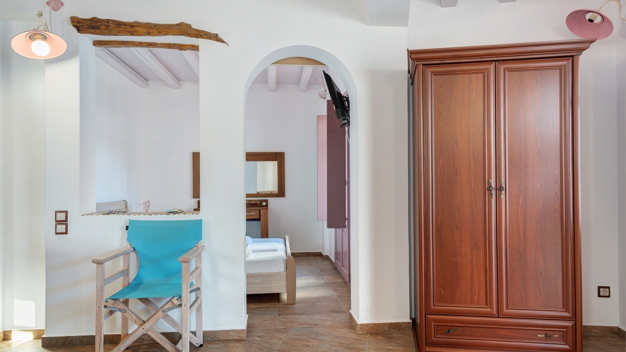 Photo of Bedroom in Katapola