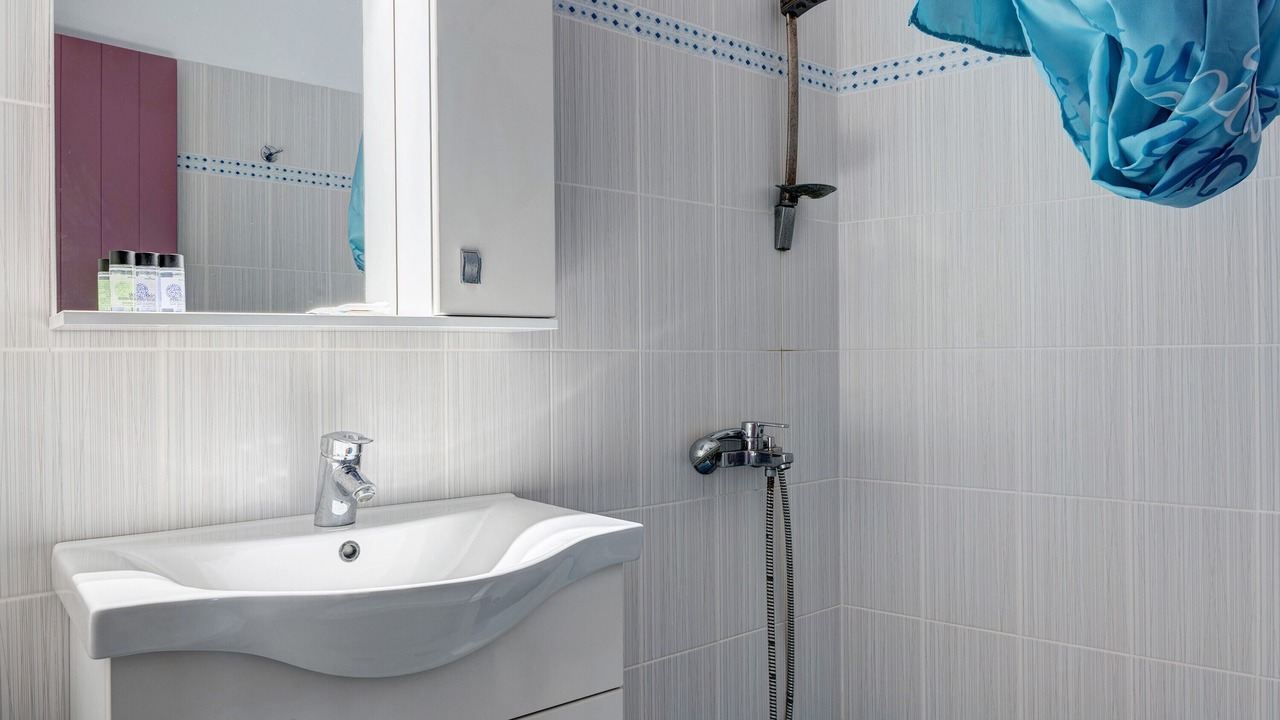 Photo of Bathroom in Katapola