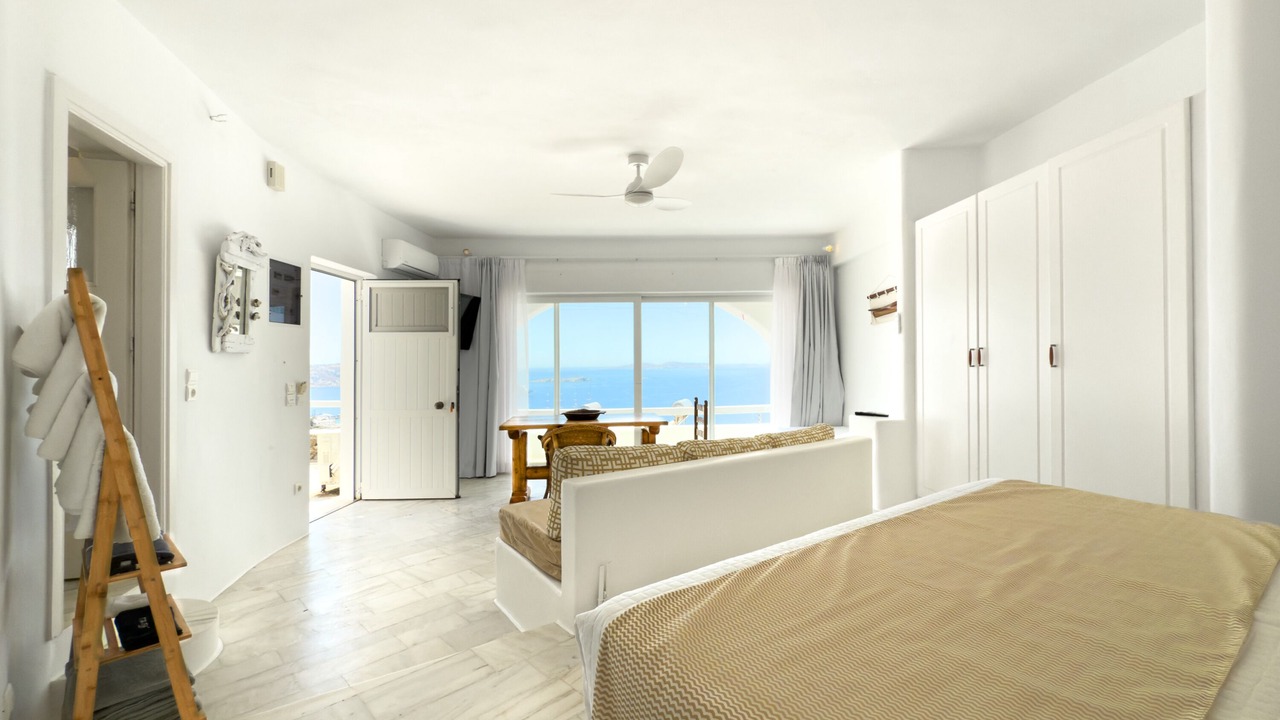 Photo of Bedroom in Tourlos