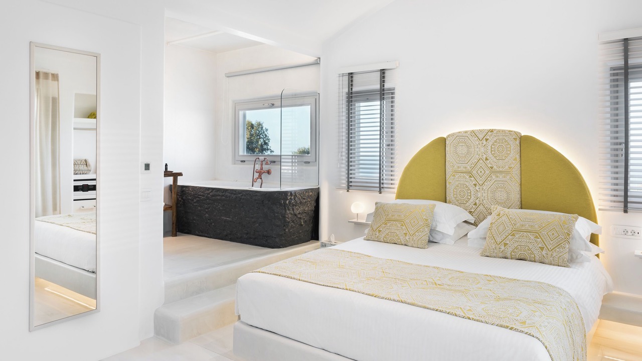Photo of Bedroom in Fira