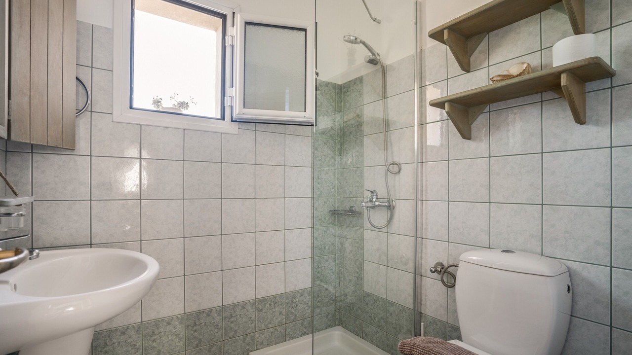 Photo of Bathroom in Karavados