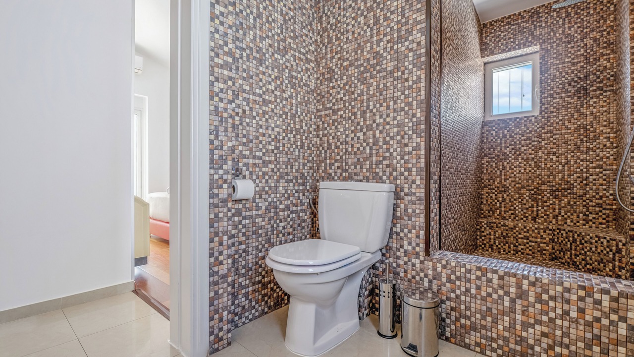 Photo of Bathroom in Saronida