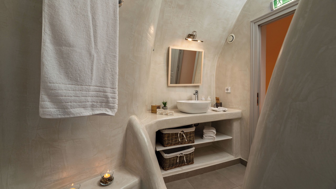 Photo of Bathroom in Vothon