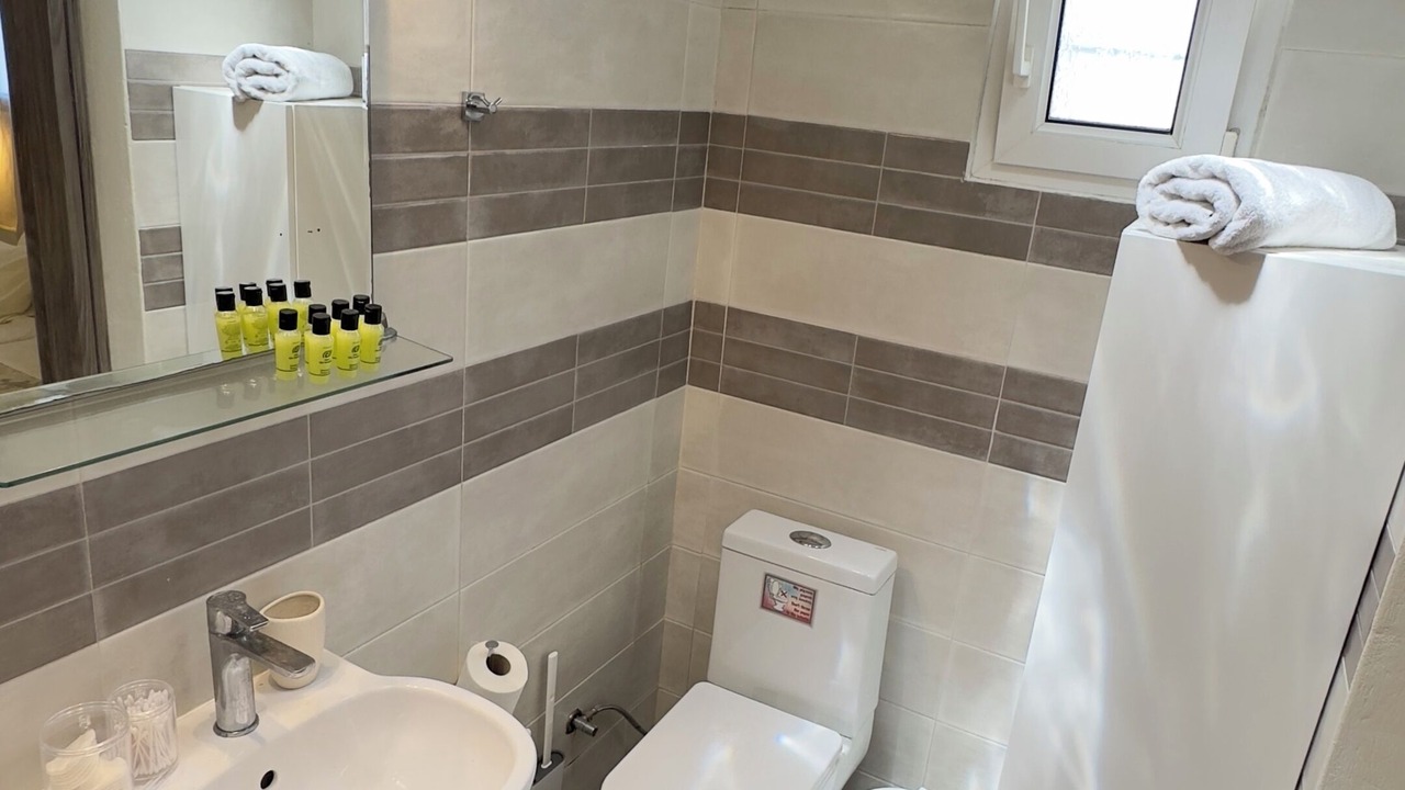Photo of Bathroom in Ornos