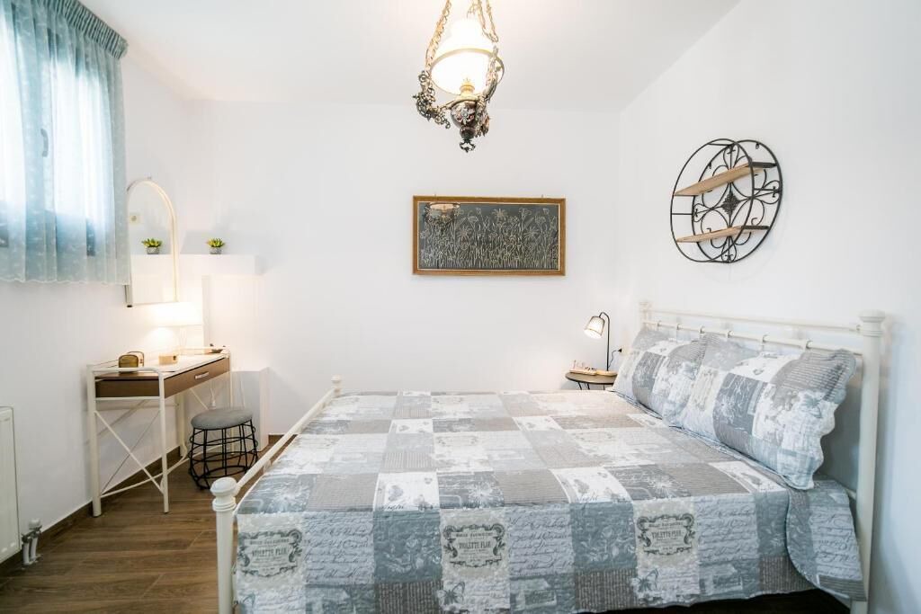 Photo of Bedroom in Koropi