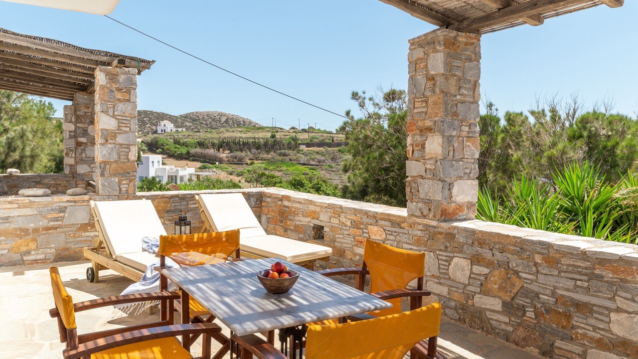 Photo of Outdoor in Kini