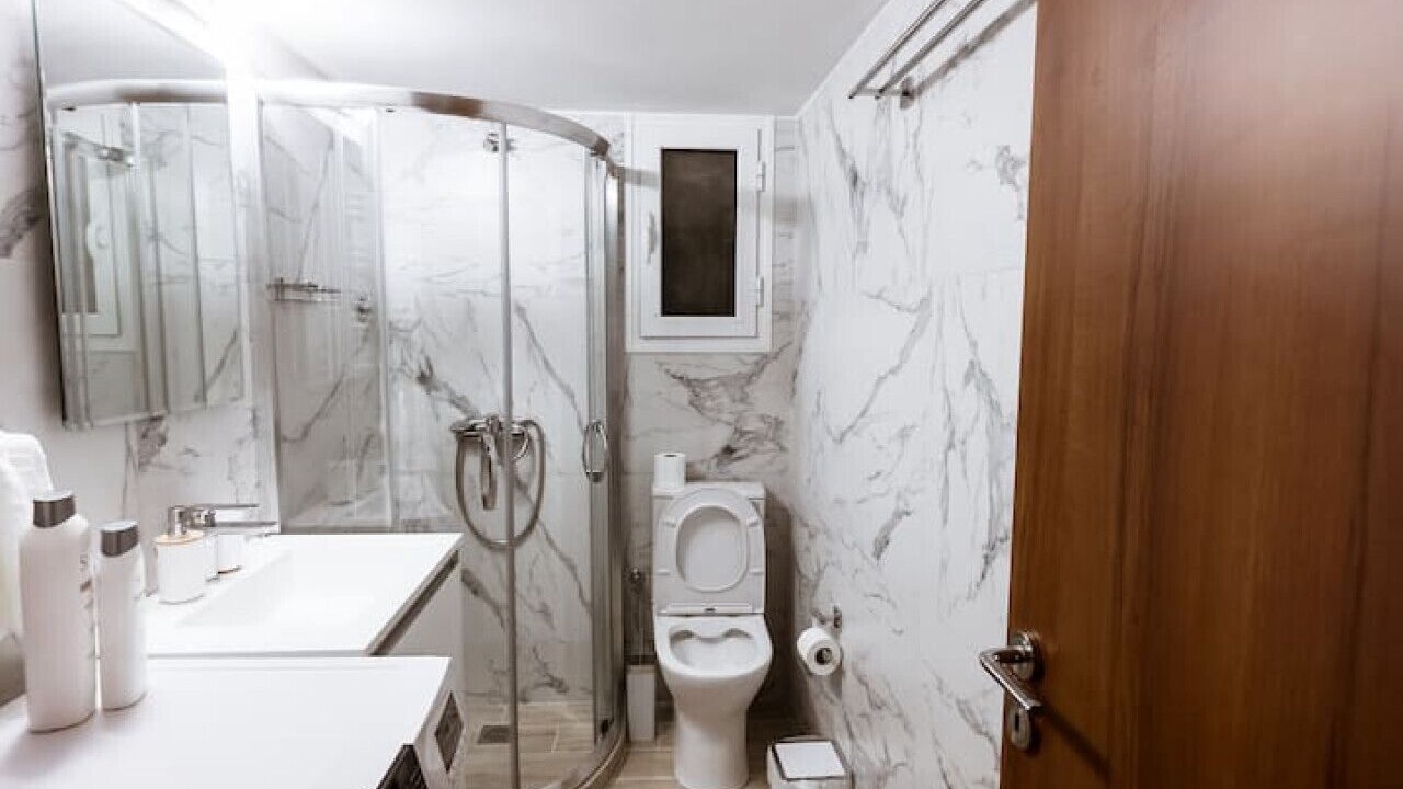Photo of Bathroom in Neos Kosmos