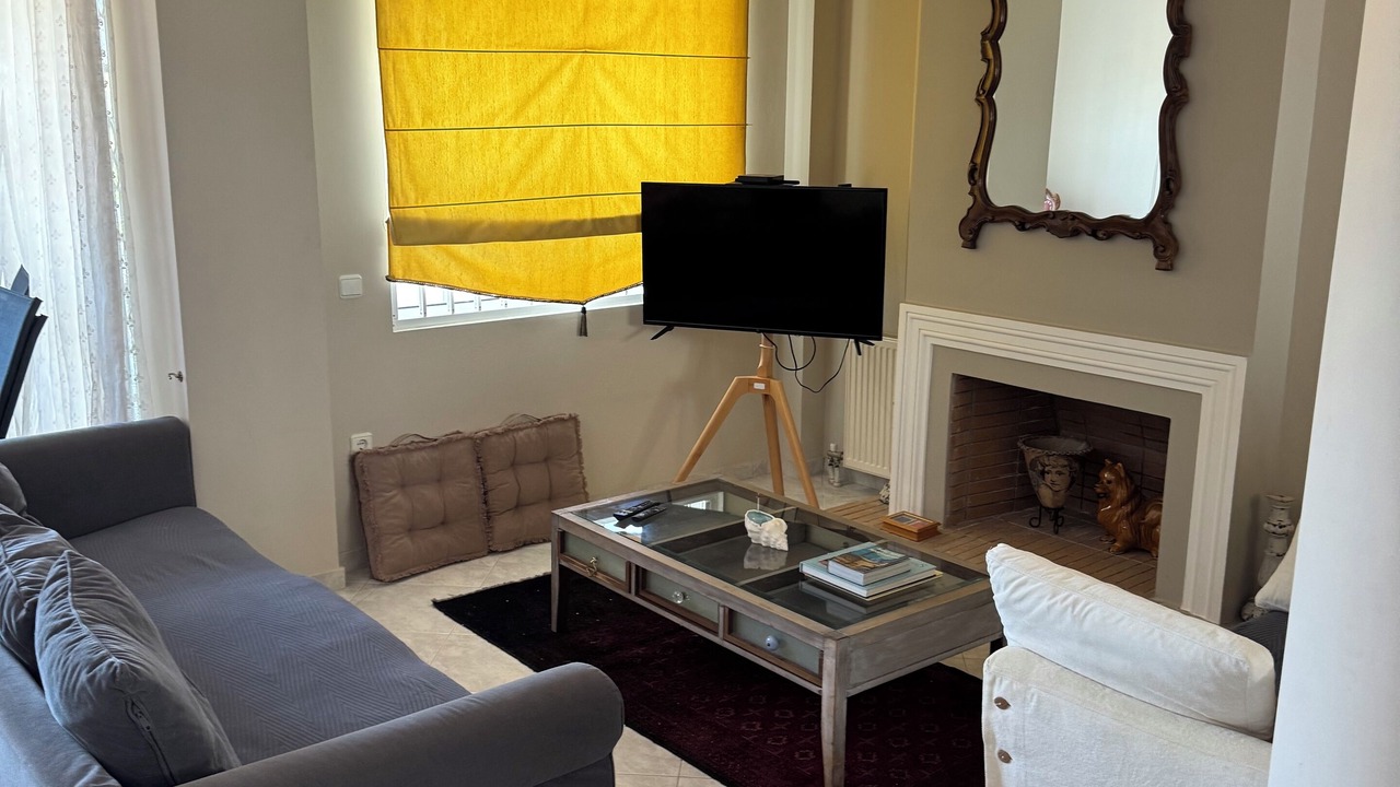 Photo of Livingroom in Assos-Lechaio