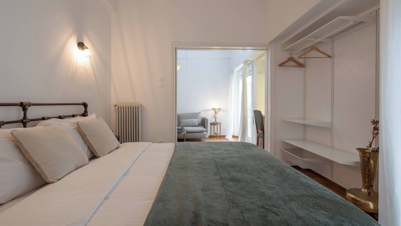 Photo of Bedroom in Exarhia