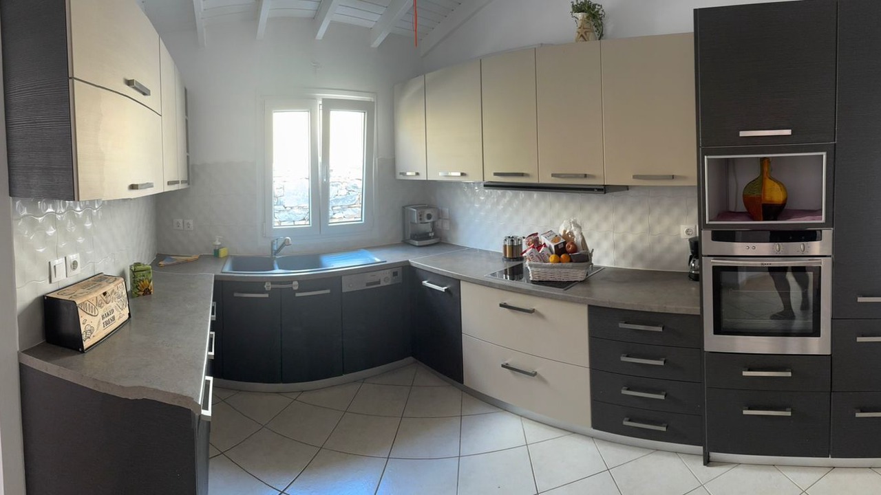 Photo of Kitchen in Kerveli