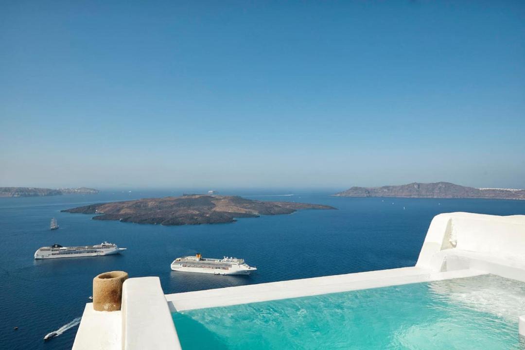 Photo of Others in Fira