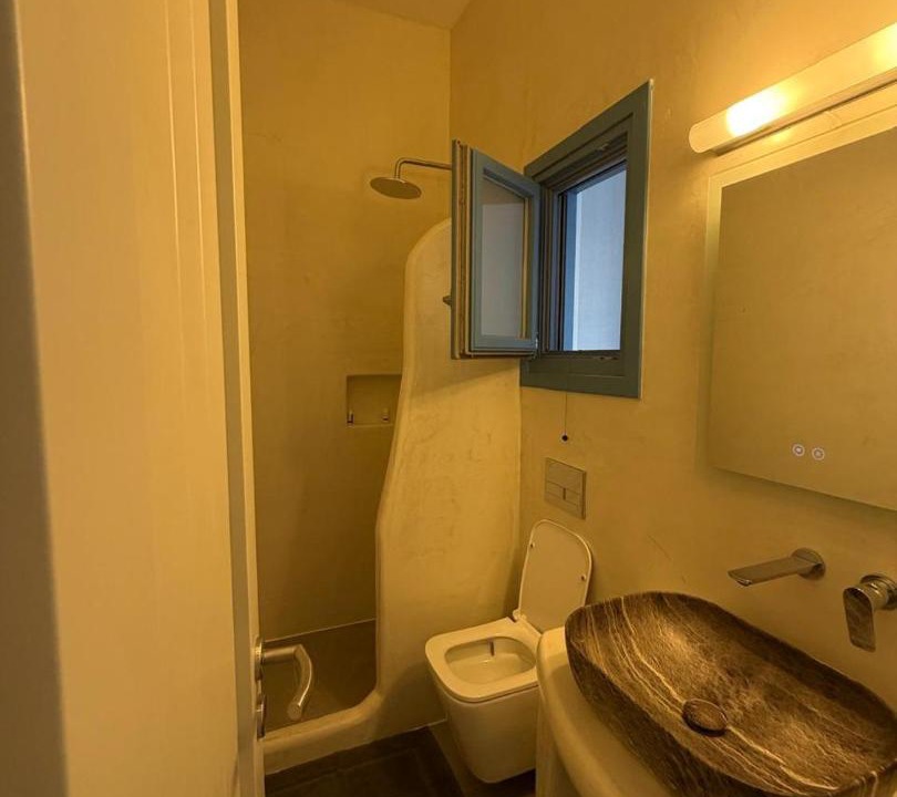 Photo of Bathroom in Katapola