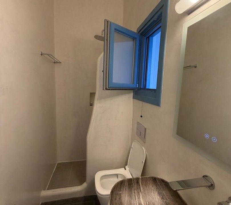 Photo of Bathroom in Katapola