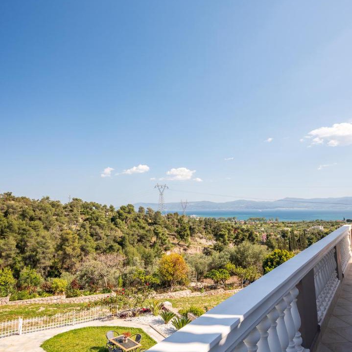 Photo of Others in Eretria