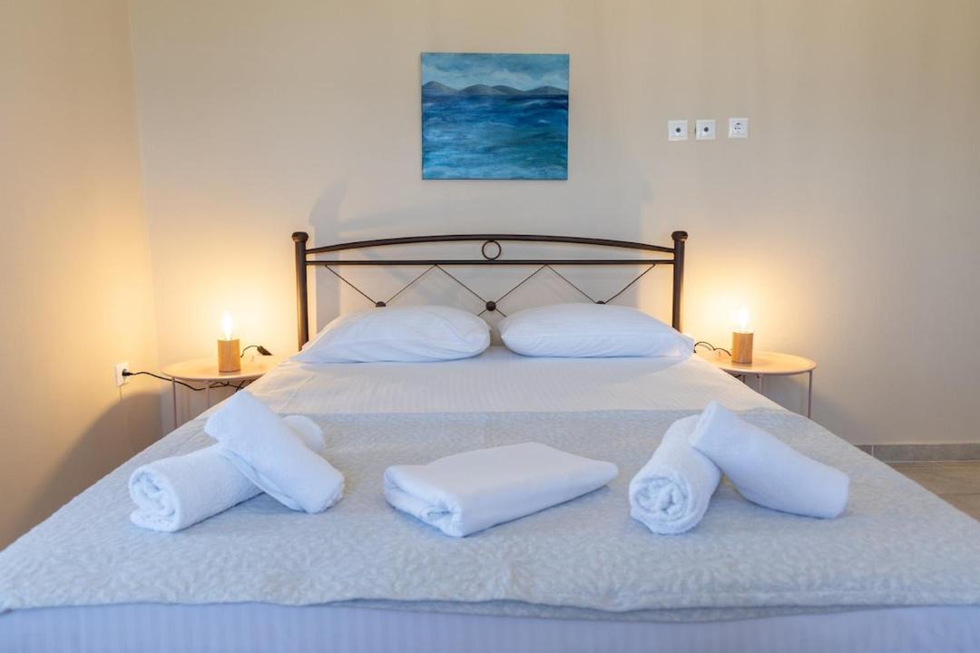 Photo of Bedroom in Omales