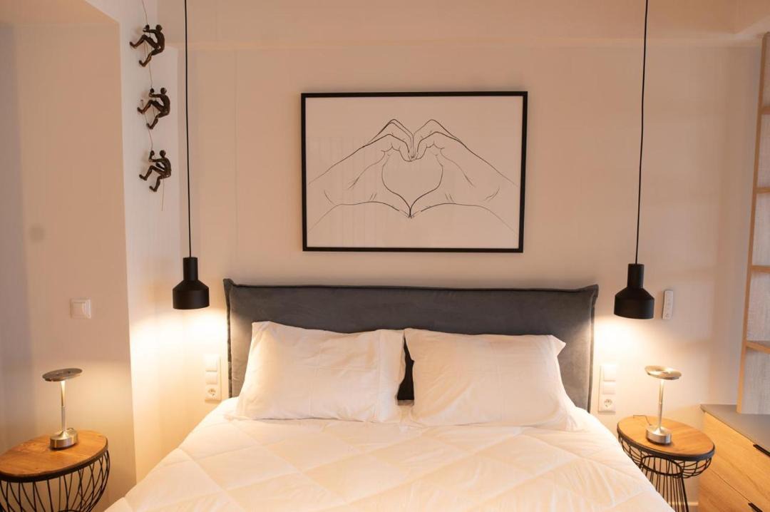 Photo of Bedroom in Moschato-Tavros