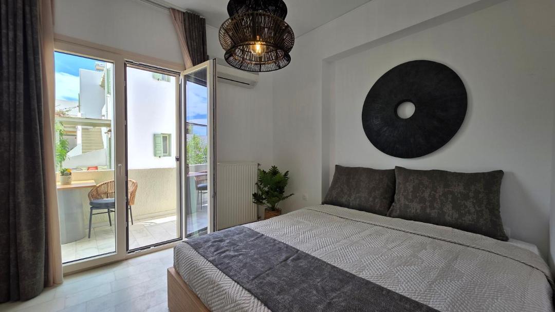 Photo of Bedroom in Adamas