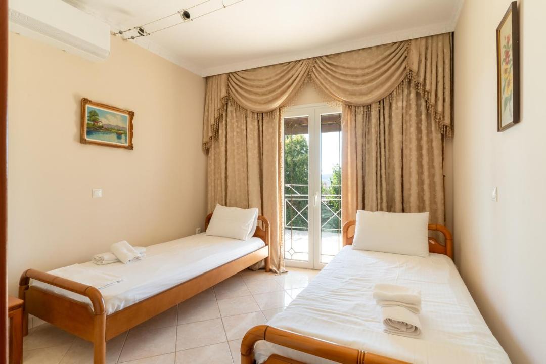 Photo of Others in Saronikos