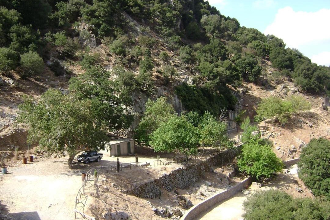 Photo of Others in Avdou