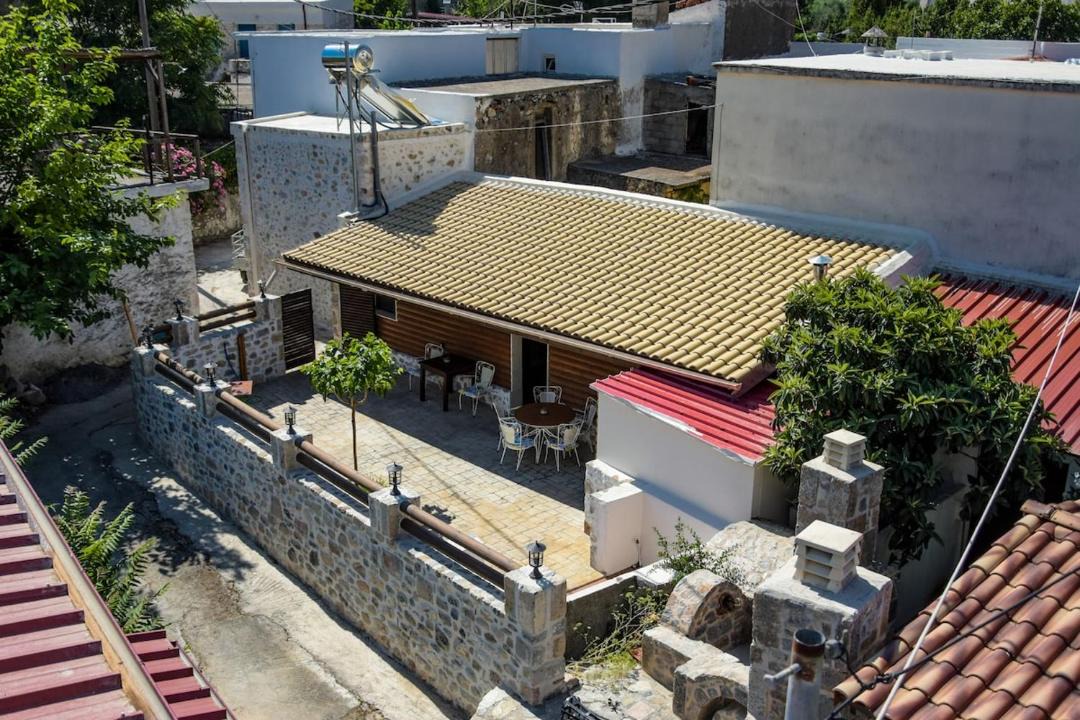 Photo of Others in Avdou