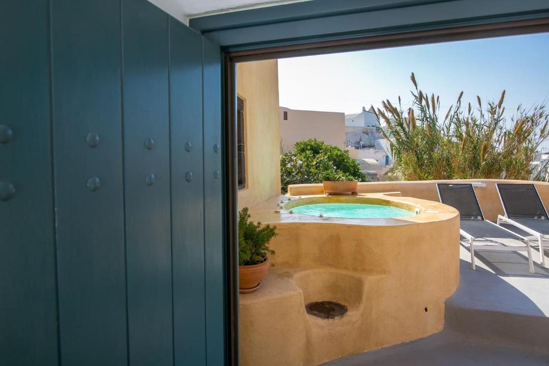 Photo of Patio Balcony in Finikia