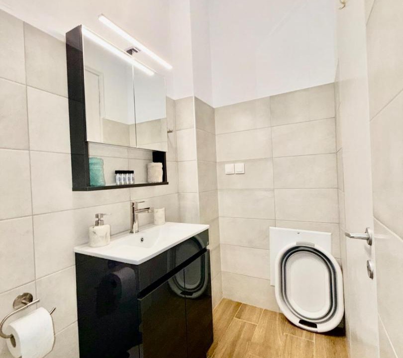 Photo of Bathroom in Pella Region