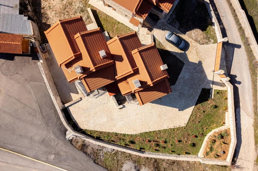 Photo of Buildings in Arachova