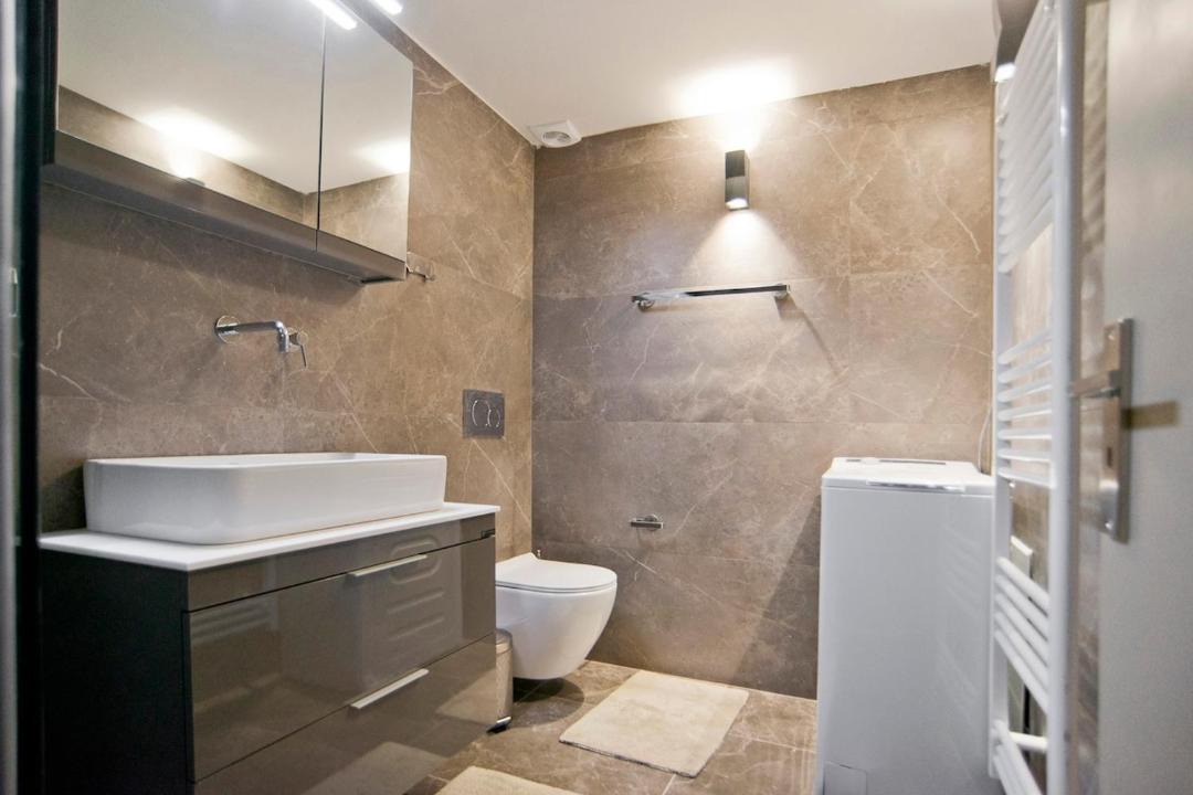 Photo of Bathroom in Nea Smirni