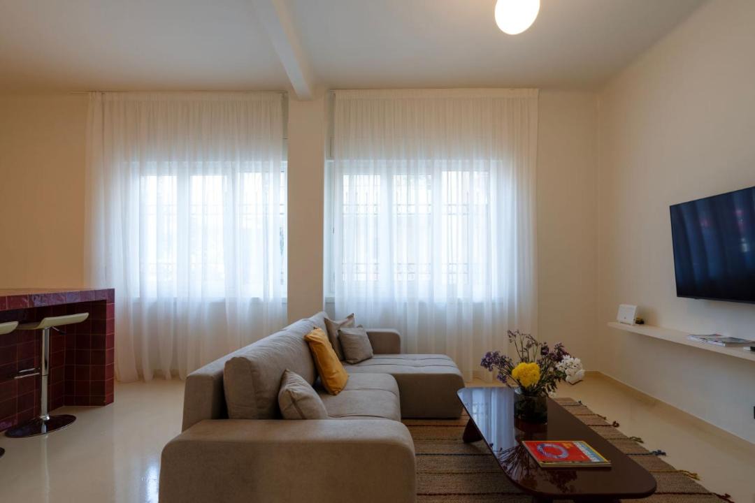 Photo of Livingroom in Exarhia