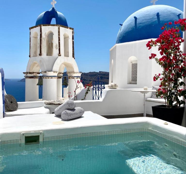 Photo of Others in Oia