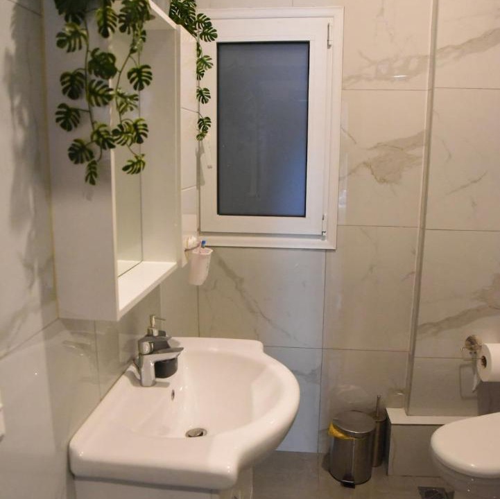 Photo of Bathroom in Metaxourgio