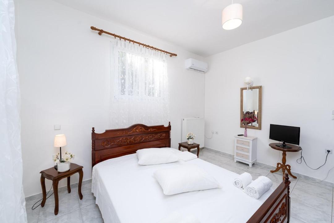 Photo of Bedroom in Selianitika