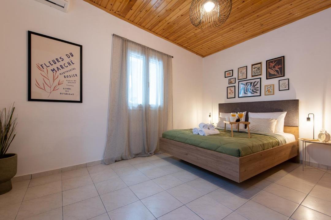 Photo of Bedroom in Kalamata Marina