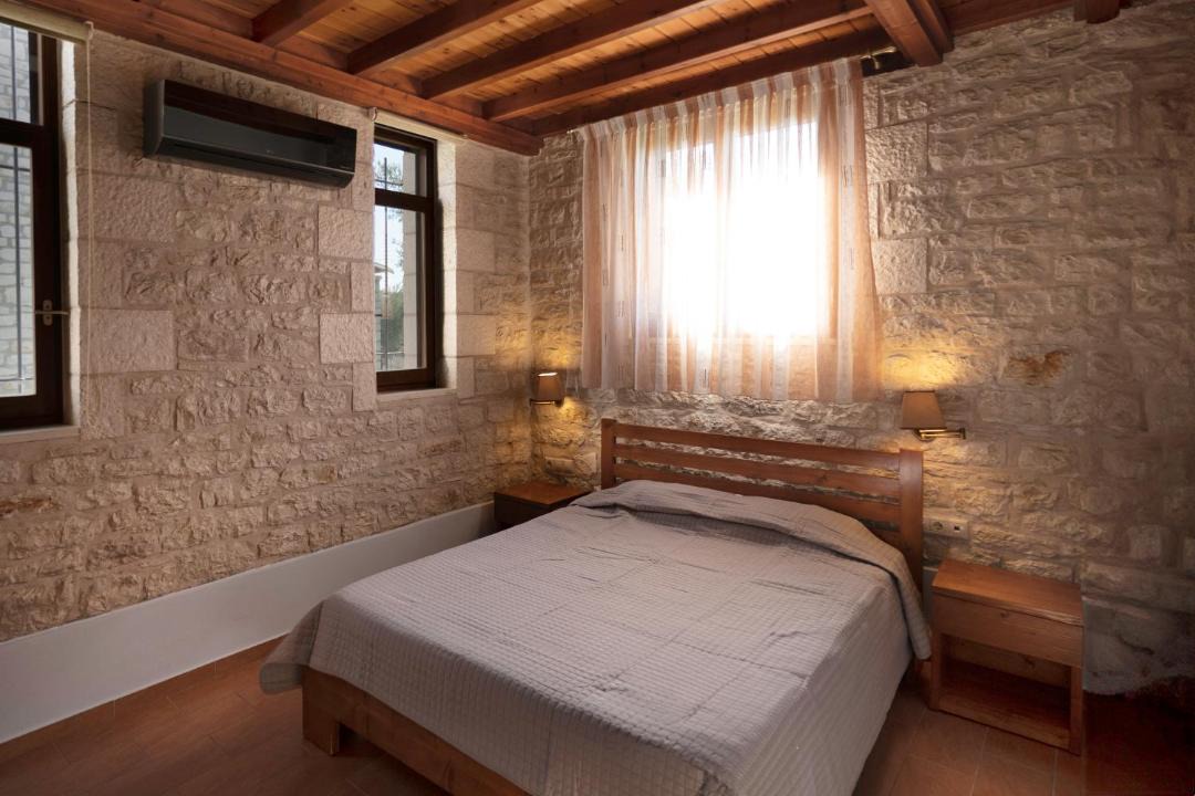 Photo of Bedroom in Lepreo