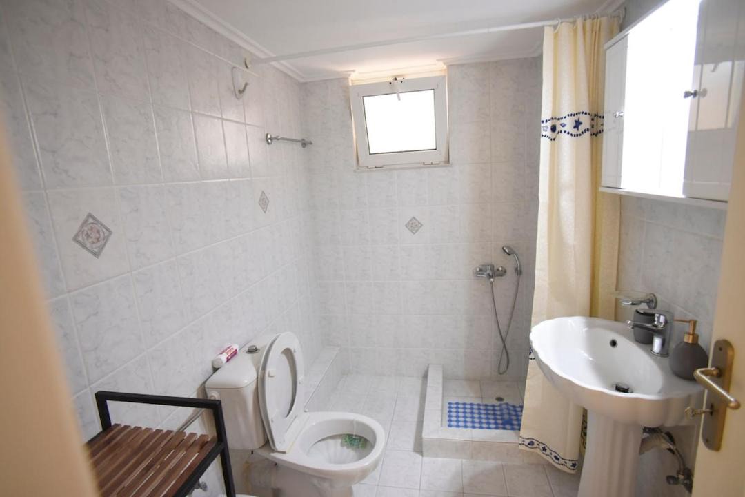 Photo of Bathroom in Elea