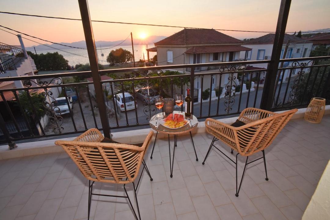 Photo of Patio Balcony in Elea