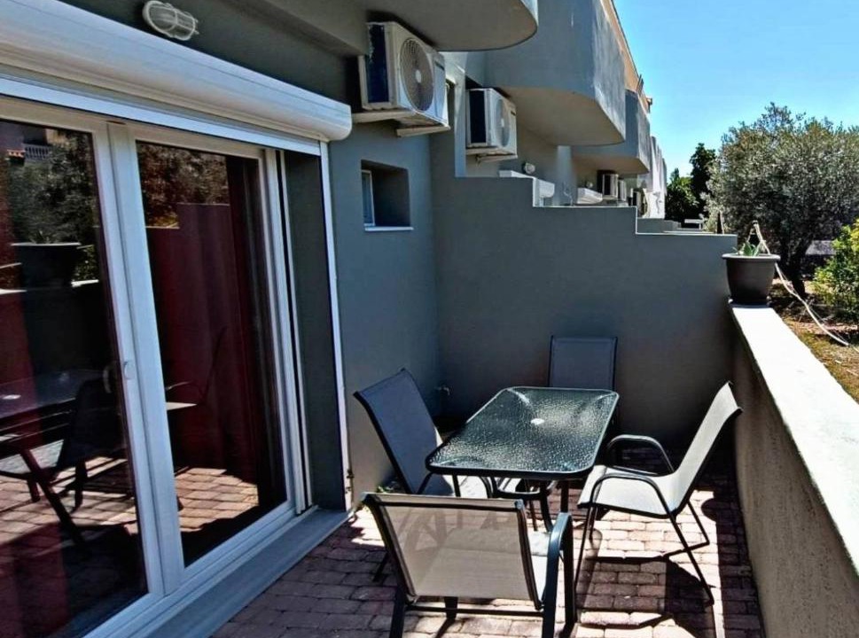 Photo of Patio Balcony in Eretria