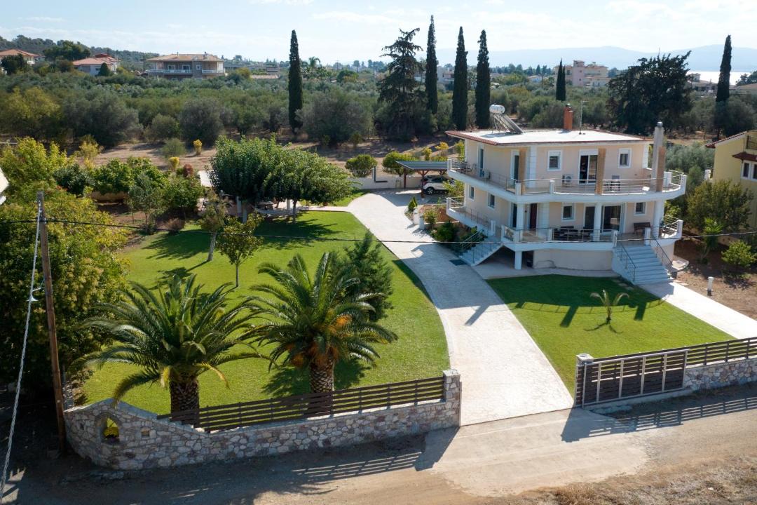 Photo of Others in Eretria