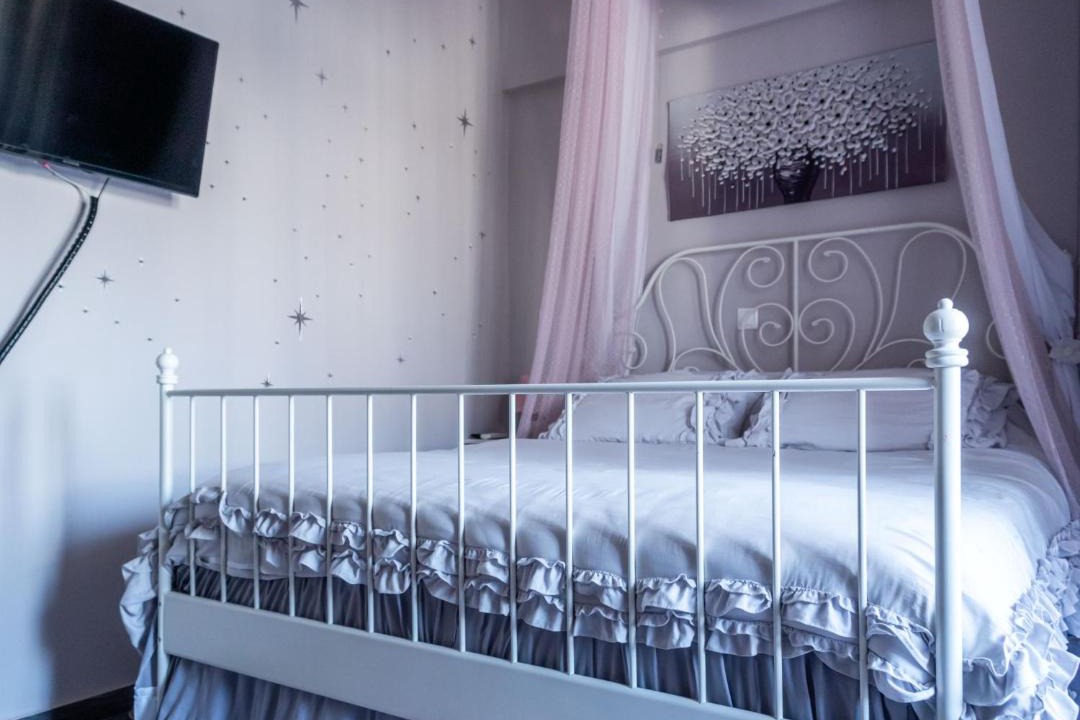 Photo of Bedroom in Neos Kosmos