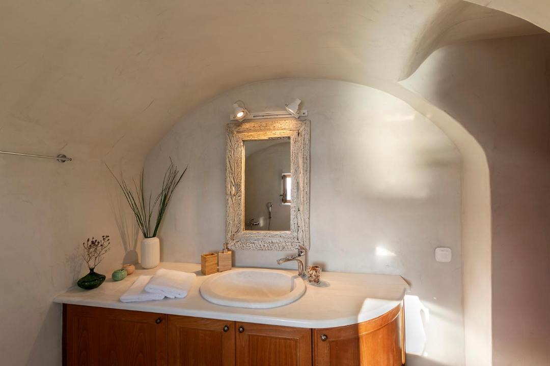 Photo of Bathroom in Firostefani