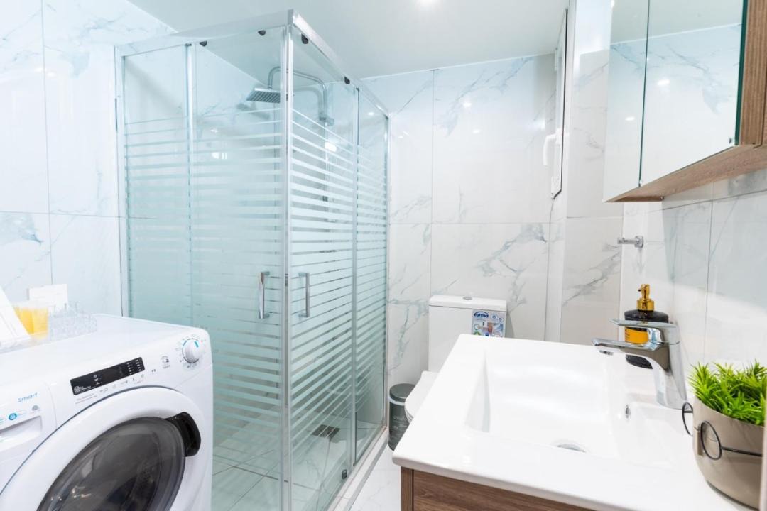 Photo of Bathroom in Nea Smirni