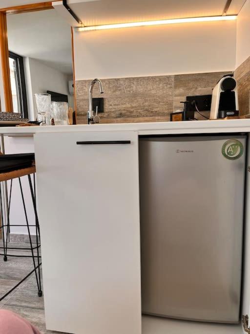 Photo of Kitchen in Aigaleo