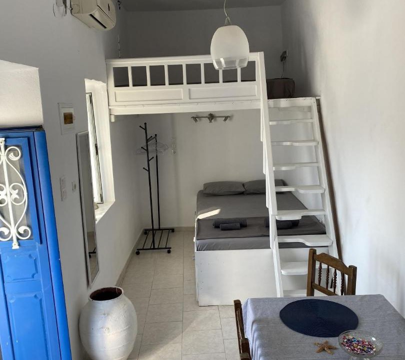 Photo of Others in Serifos