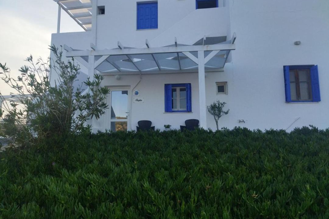 Photo of Others in Milos
