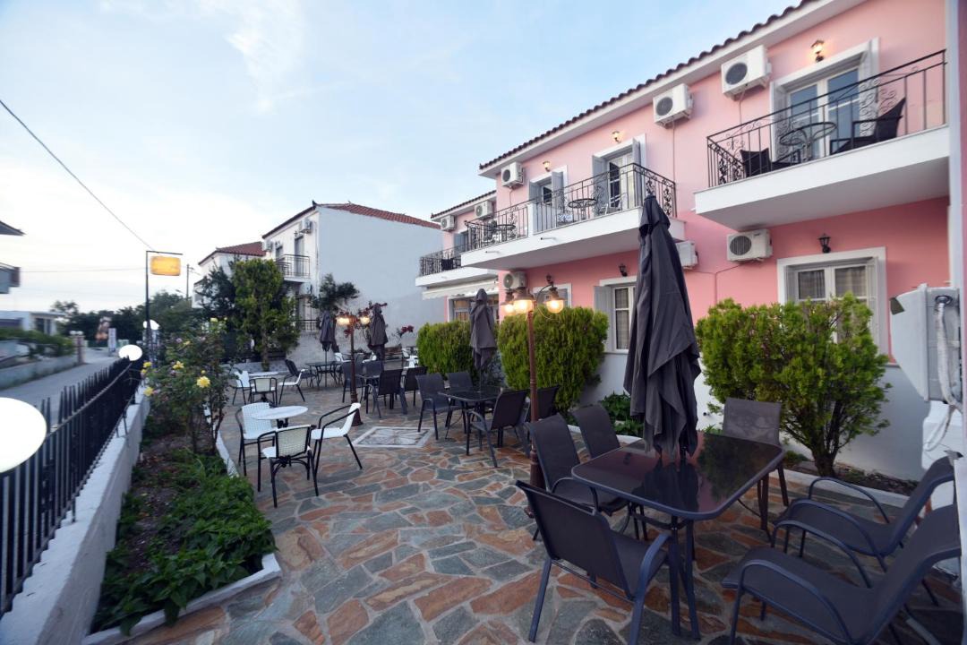 Photo of Others in Anaxos