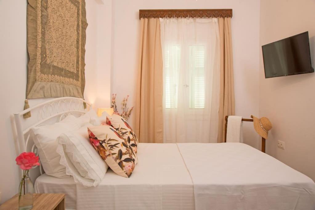 Photo of Bedroom in Skyros Town
